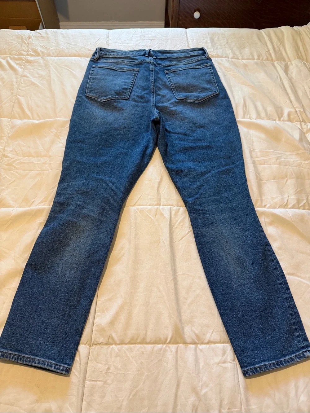Good American Women's Dark Blue Straight Leg Jeans